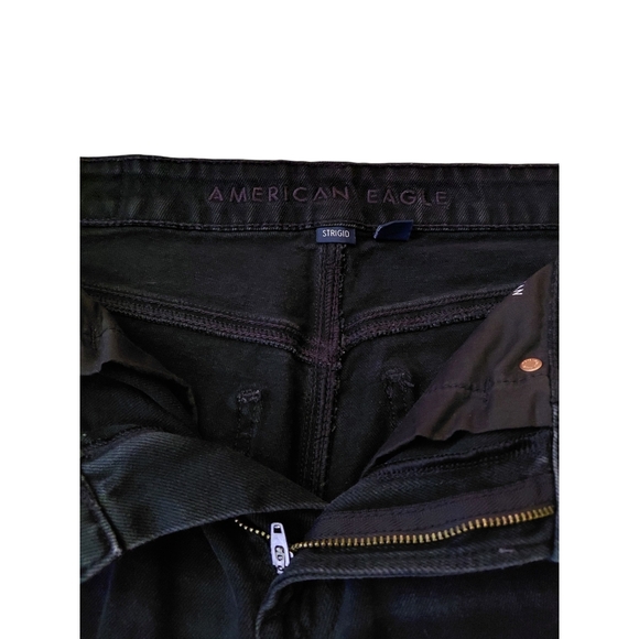 American Eagle Outfitters Women's High Rise Distressed Black Mom Jeans - Picture 5 of 9